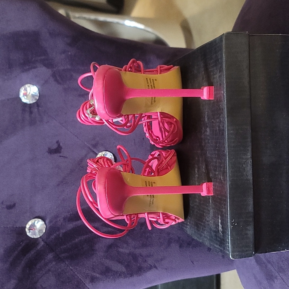 Pink string up heels - Picture 3 of 4